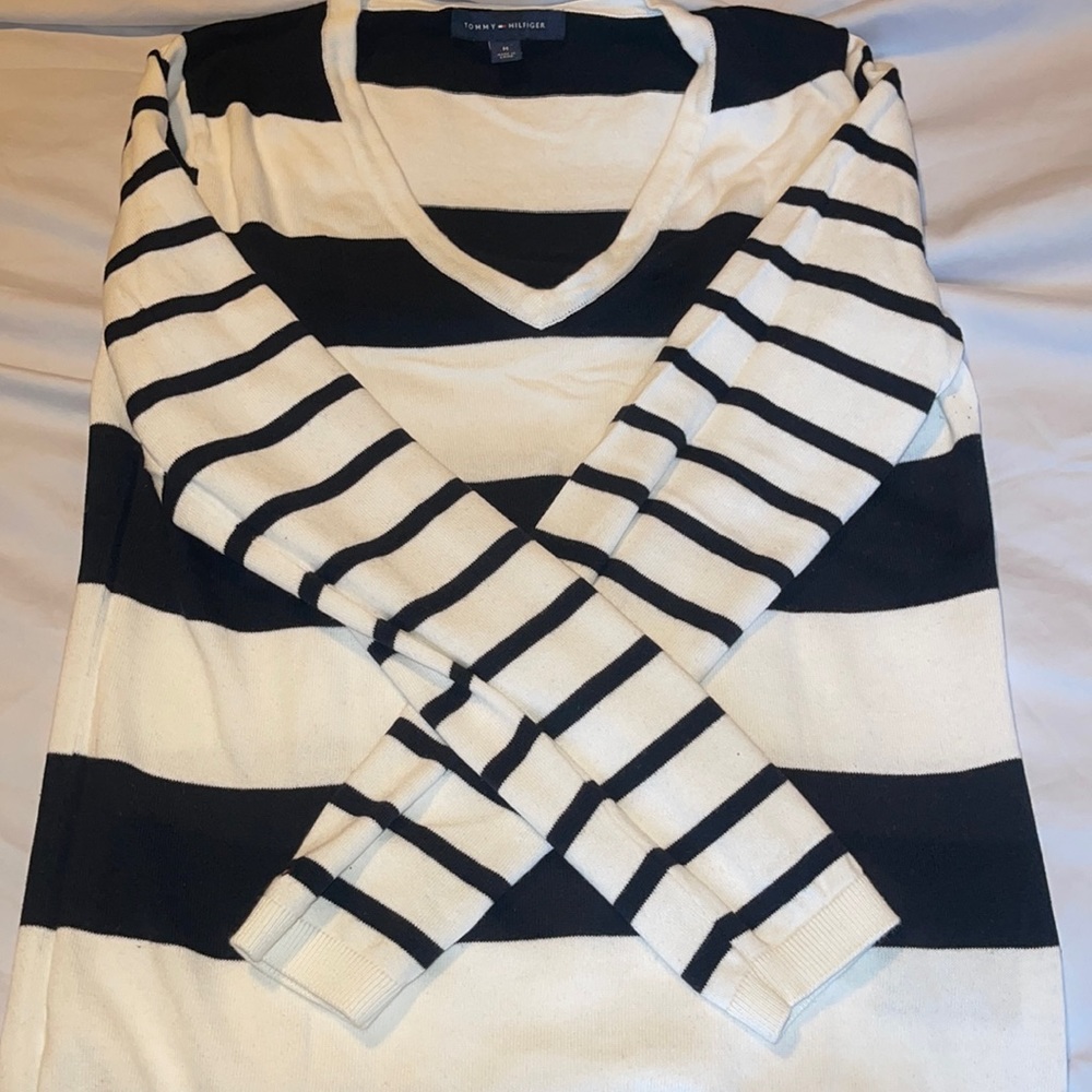 Tommy Hilfiger V neck sweater
